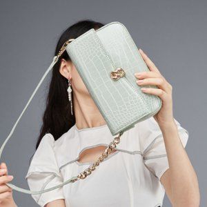 Casual portable messenger bag